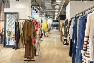 鲜花、烛台与星象 一场身心共鸣的时尚漫游